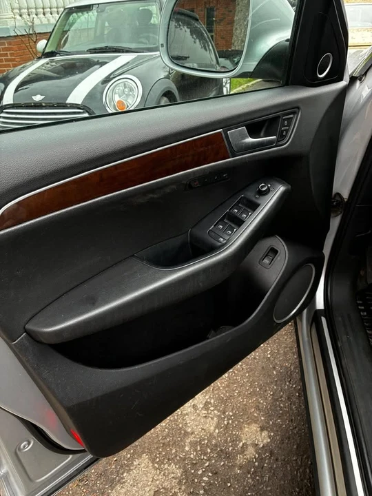 2010 Audi 8R Q5 - Image 4 of 6