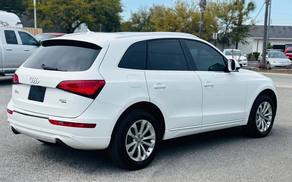 2010 Audi 8R Q5 - Image 6 of 11