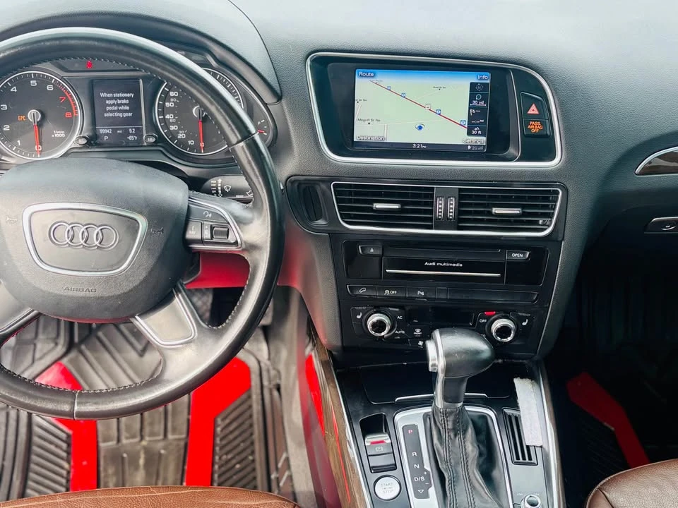 2010 Audi 8R Q5 - Image 9 of 11