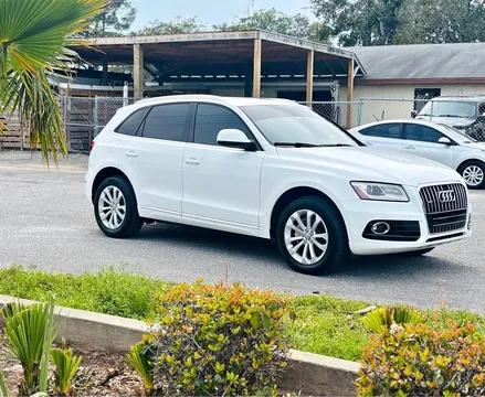 2010 Audi Q5 2.0T Premium Plus Sport Utility 4D