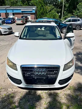 2010 Audi Q5 2.0T Premium Plus Sport Utility 4D