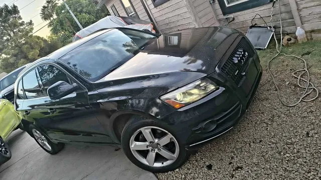 2010 Audi Q5 2.0T Premium Plus Sport Utility 4D