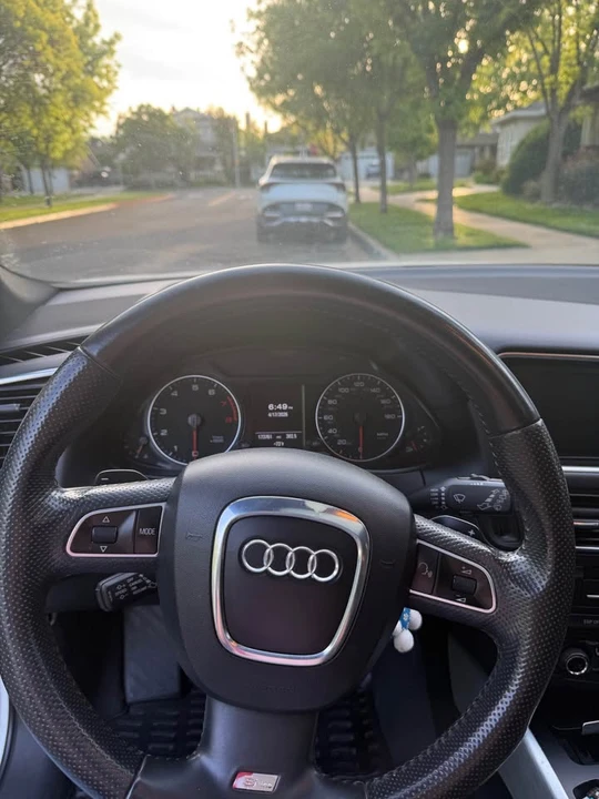 2010 Audi 8R Q5 - Image 10 of 11