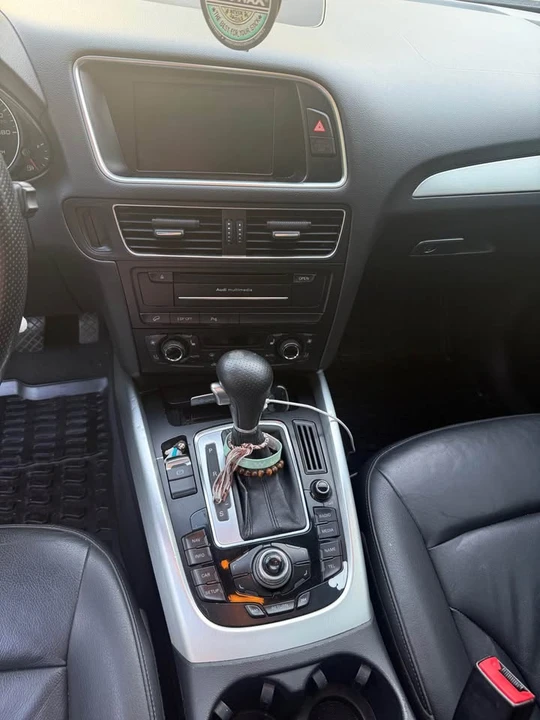 2010 Audi 8R Q5 - Image 11 of 11