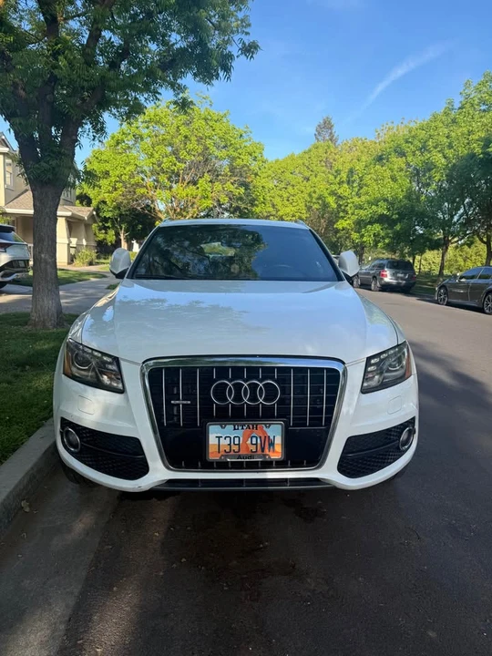2010 Audi 8R Q5 - Image 2 of 11