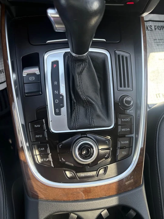 2010 Audi 8R Q5 - Image 7 of 16