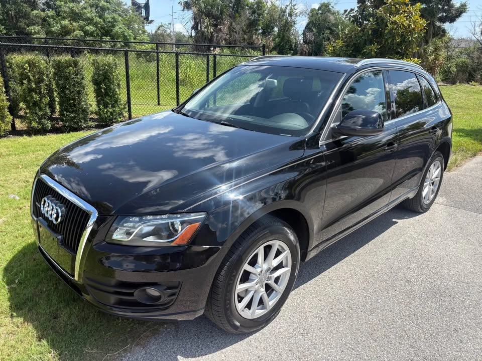 2010 Audi 8R Q5 - Image 2 of 16
