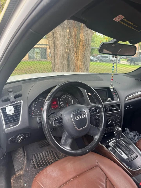 2010 Audi 8R Q5 - Image 3 of 4