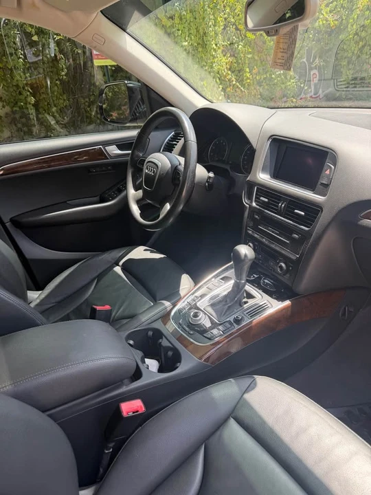 2010 Audi 8R Q5 - Image 11 of 14