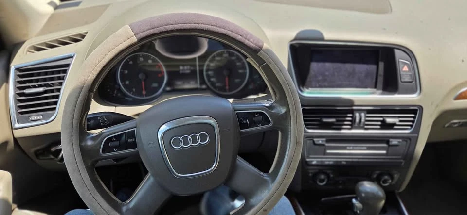 2010 Audi 8R Q5 - Image 9 of 10