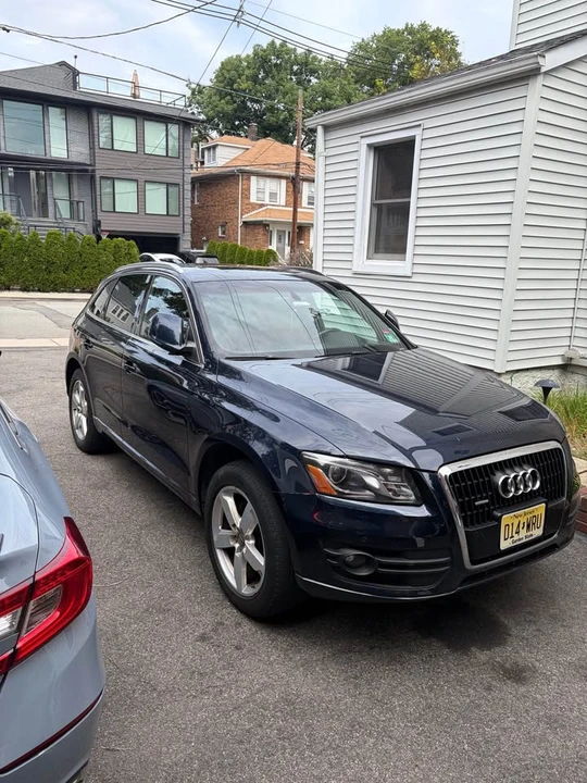 2010 Audi 8R Q5 - Image 3 of 10
