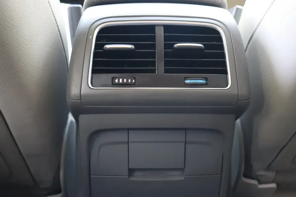 2010 Audi 8R Q5 - Image 11 of 20