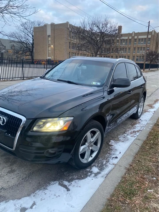 2010 Audi 8R Q5 - Image 2 of 11