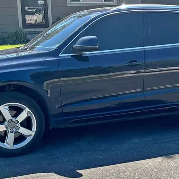 2010 Audi Q5 3.2 Quattro Premium Plus Sport Utility 4D
