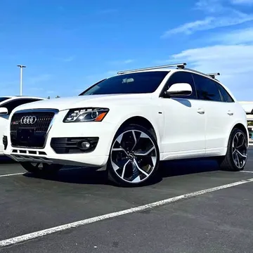 2010 Audi Q5 3.2 Quattro Premium Plus Sport Utility 4D