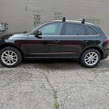 2010 Audi Q5 3.2 Quattro Premium Plus Sport Utility 4D