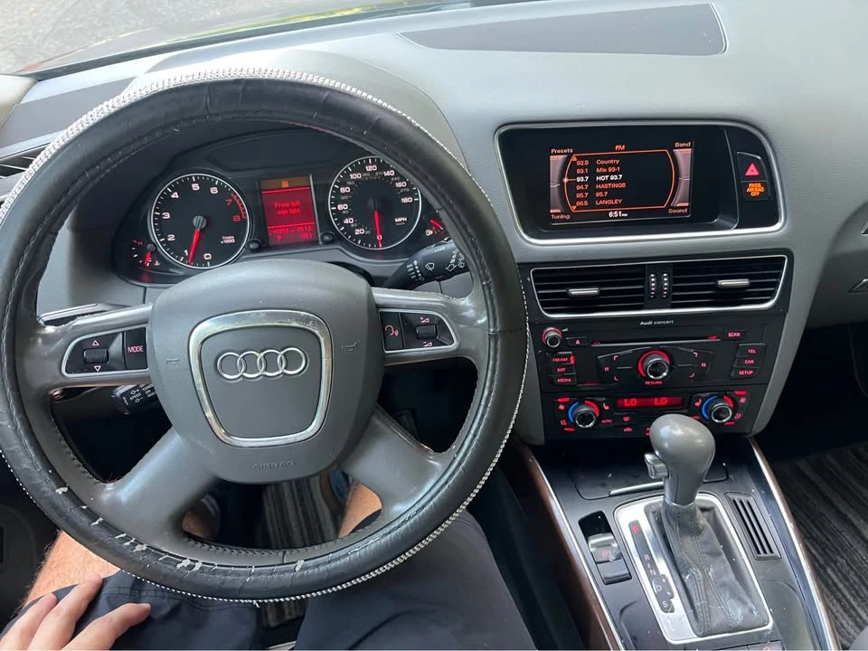 2010 Audi 8R Q5 - Image 12 of 12