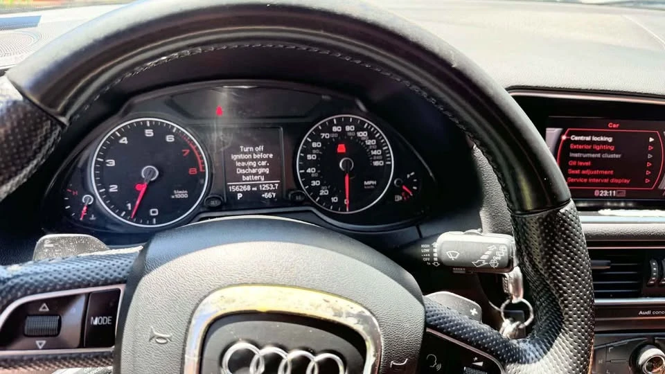 2010 Audi 8R Q5 - Image 2 of 13