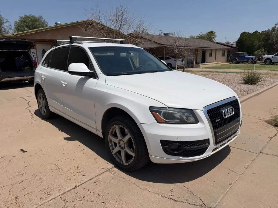 2010 Audi 8R Q5 - Image 2 of 18