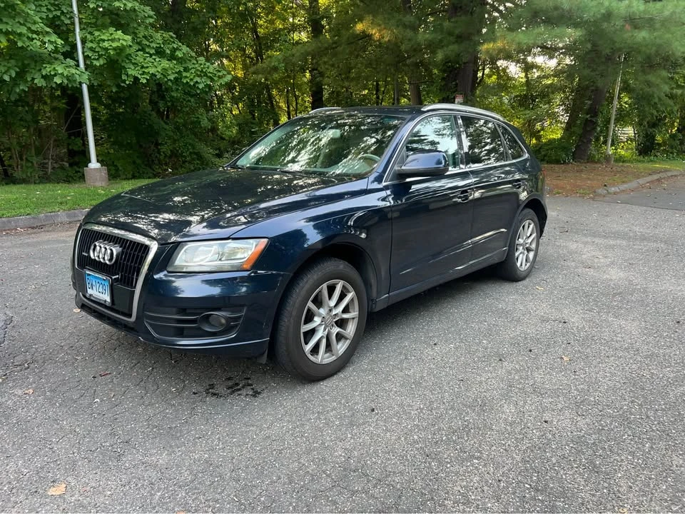 2010 Audi 8R Q5 - Image 2 of 12