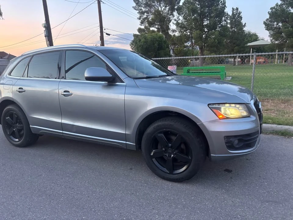 2010 Audi 8R Q5 - Image 2 of 7