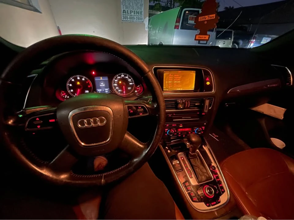 2010 Audi 8R Q5 - Image 5 of 12