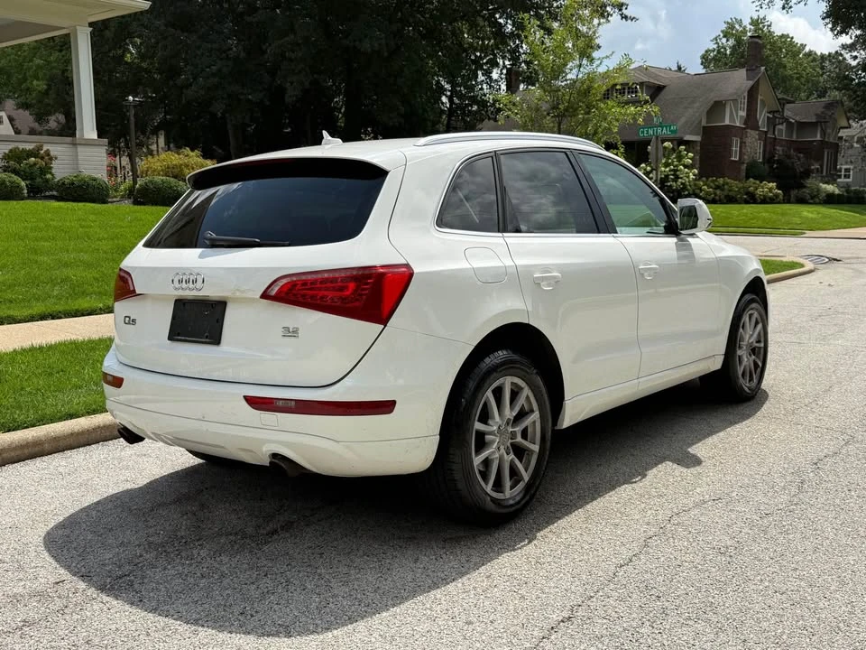 2010 Audi 8R Q5 - Image 3 of 16