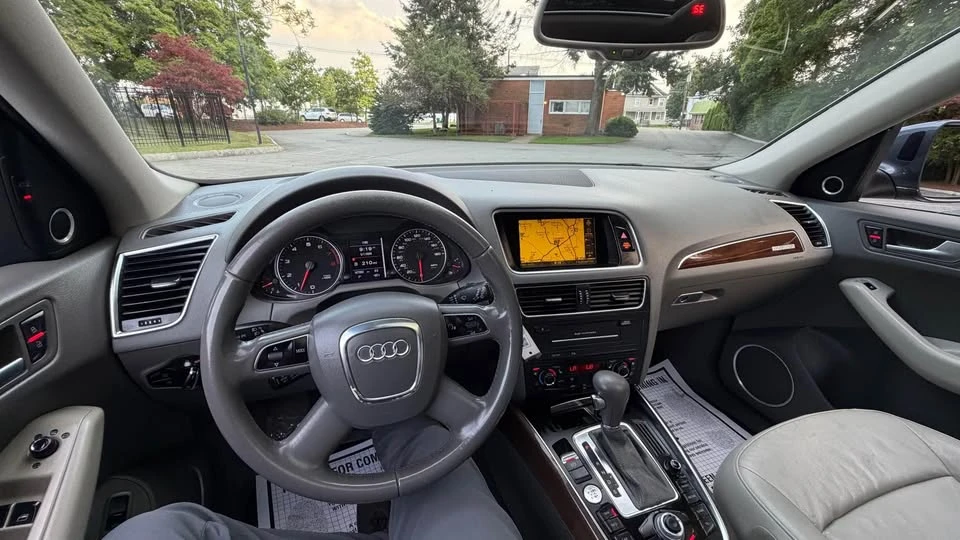 2010 Audi 8R Q5 - Image 4 of 12