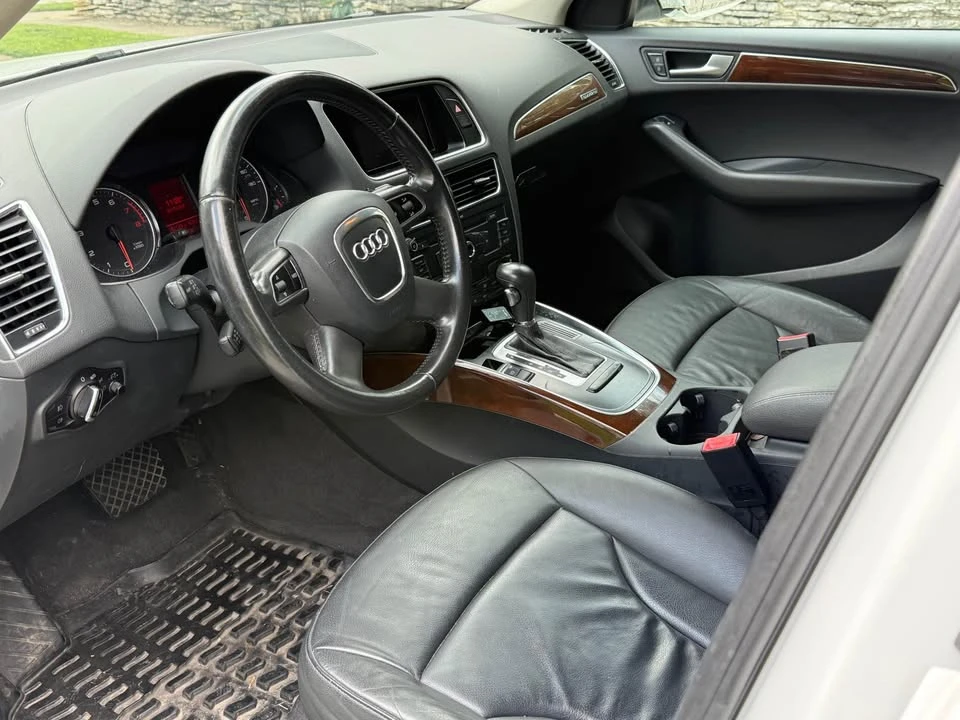 2010 Audi 8R Q5 - Image 10 of 20