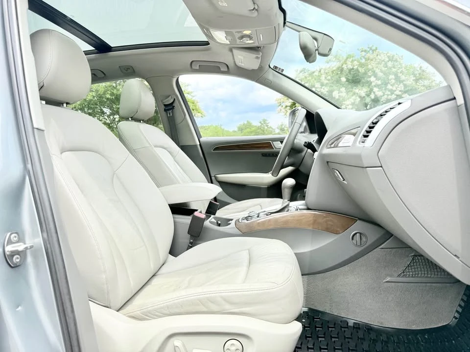 2010 Audi 8R Q5 - Image 12 of 16