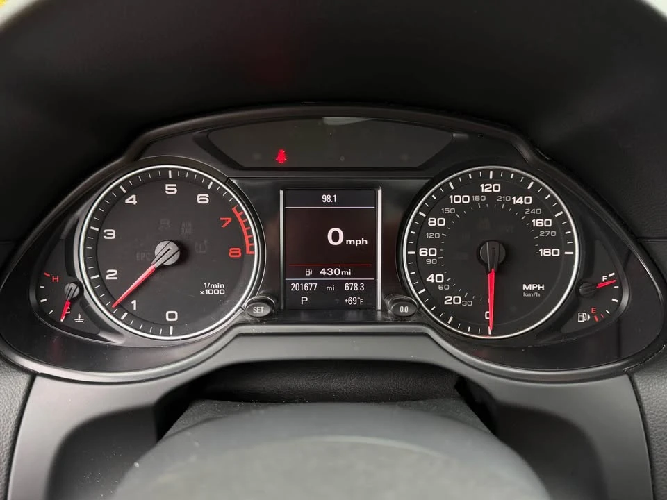 2010 Audi 8R Q5 - Image 10 of 12