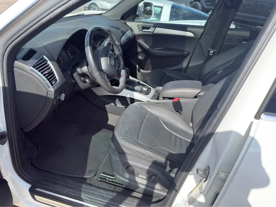 2010 Audi 8R Q5 - Image 2 of 3
