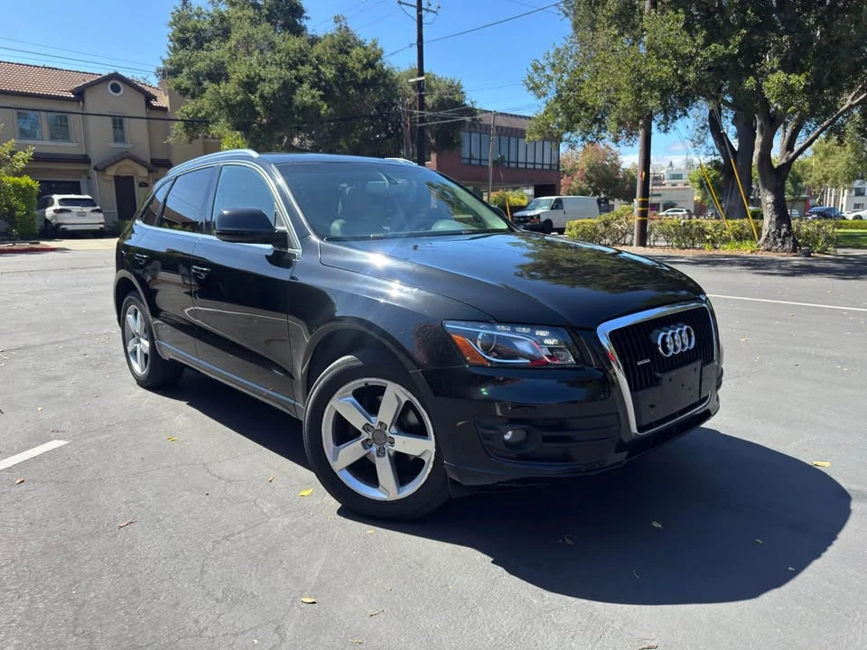 2010 Audi 8R Q5 - Image 2 of 16