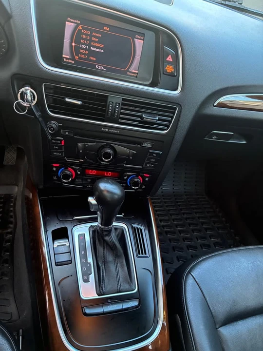 2010 Audi 8R Q5 - Image 13 of 17