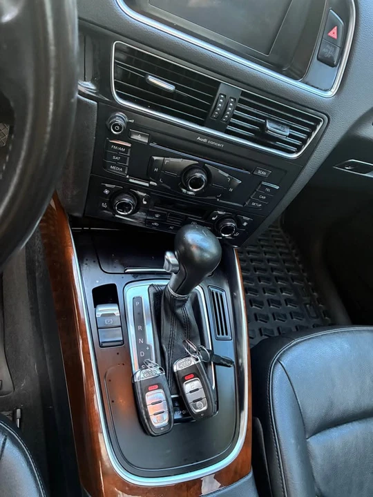 2010 Audi 8R Q5 - Image 14 of 17