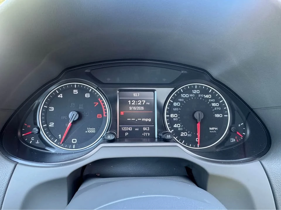 2010 Audi 8R Q5 - Image 13 of 16