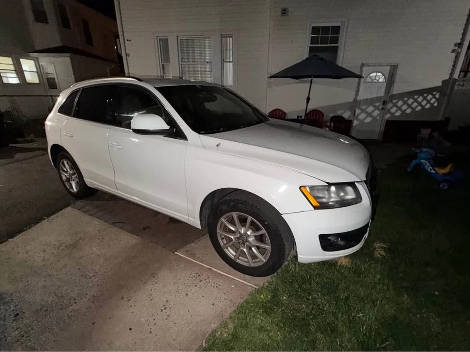 2010 Audi 8R Q5 - Image 5 of 6