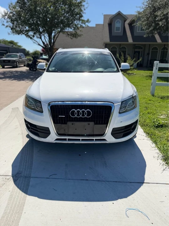2010 Audi 8R Q5 - Image 2 of 7