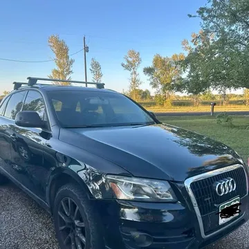 2010 Audi Q5 3.2 Quattro Premium Sport Utility 4D