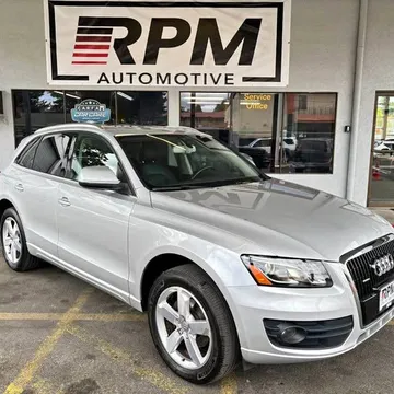 2010 Audi Q5 3.2 Quattro Premium Sport Utility 4D