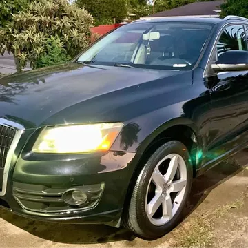 2010 Audi Q5 3.2 Quattro Premium Sport Utility 4D