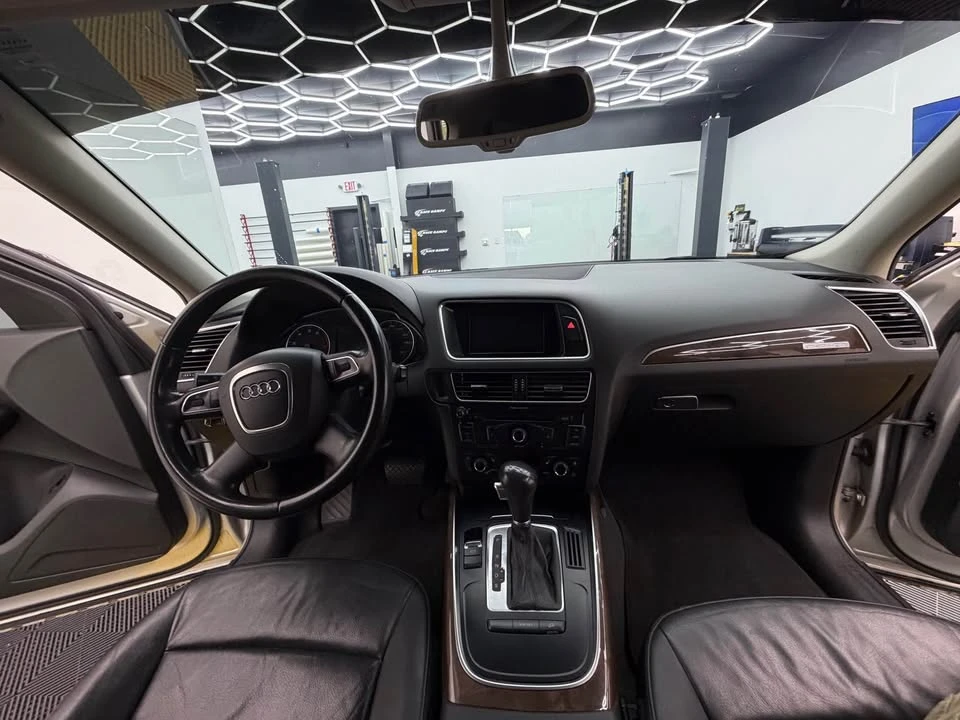 2010 Audi 8R Q5 - Image 8 of 12
