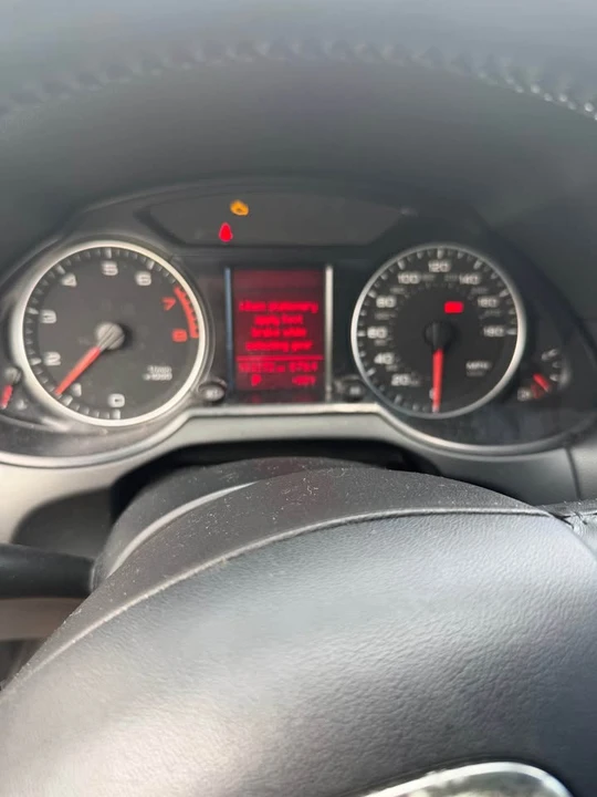 2010 Audi 8R Q5 - Image 10 of 18