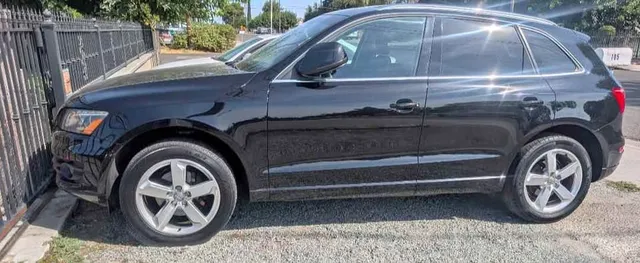 2010 Audi Q5 3.2 Quattro Premium Sport Utility 4D