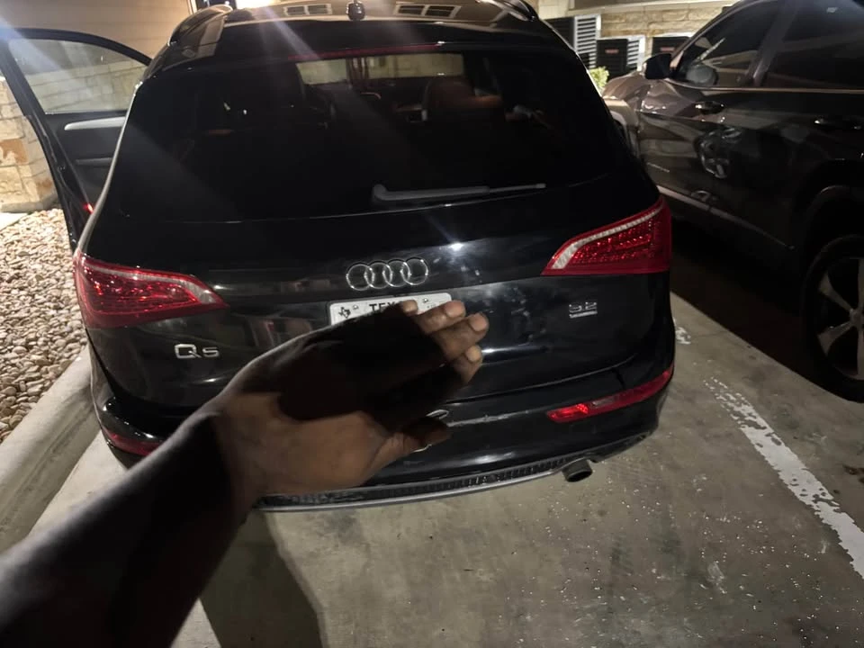 2010 Audi 8R Q5 - Image 2 of 6