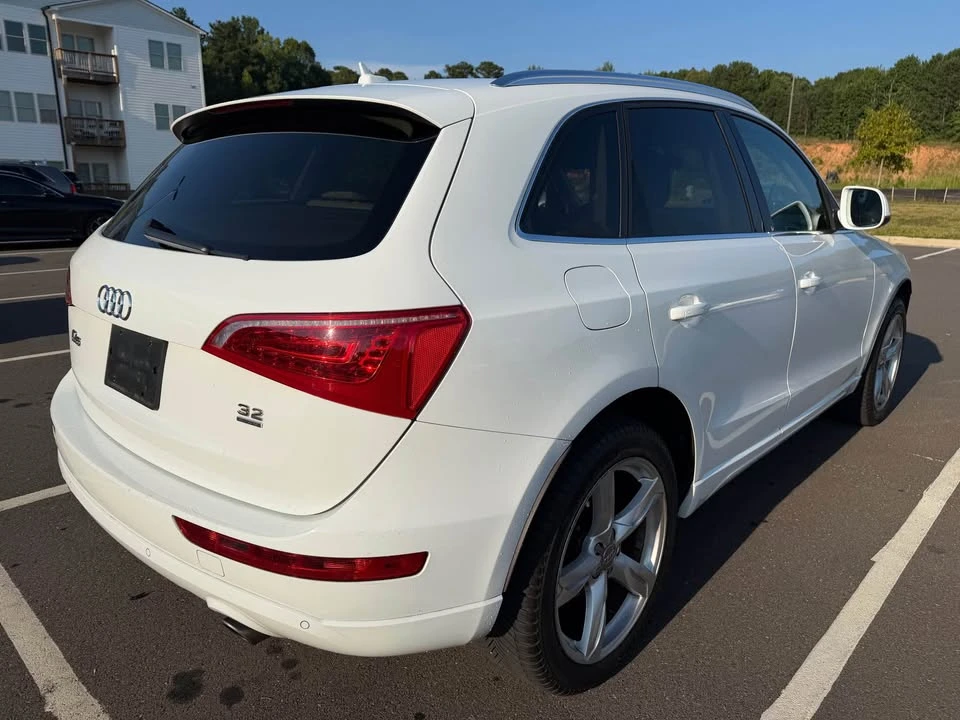 2010 Audi 8R Q5 - Image 4 of 10