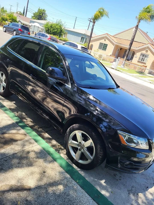 2010 Audi 8R Q5 - Image 2 of 16
