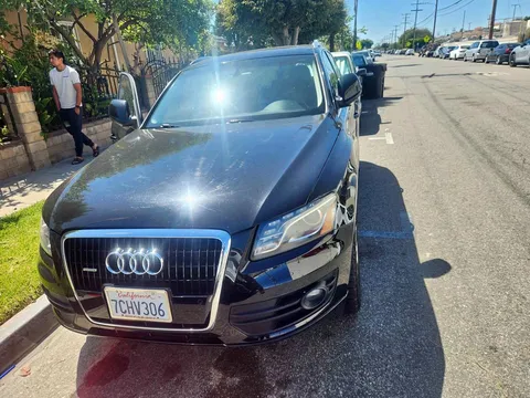 2010 Audi Q5 3.2 Quattro Premium Sport Utility 4D