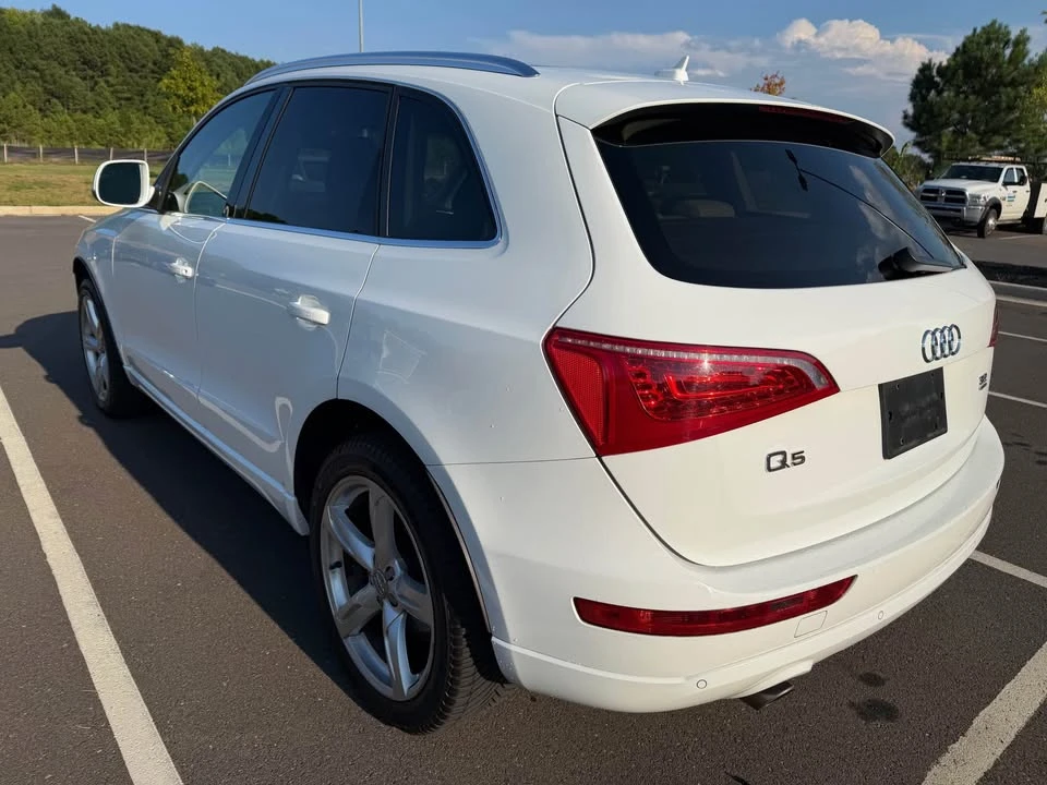 2010 Audi 8R Q5 - Image 3 of 10