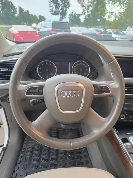 2010 Audi 8R Q5 - Image 8 of 18